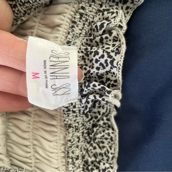 Cheeta Ruffle Dress - Picture 4 of 4